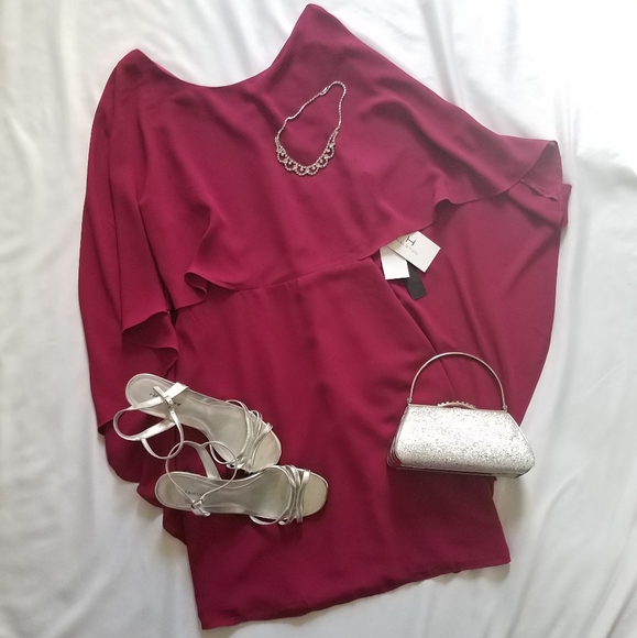 H HALSTON CAPE SLEEVE DRESS - Picture 3 of 4